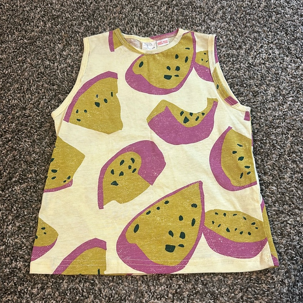 Zara tank top 4-5 years